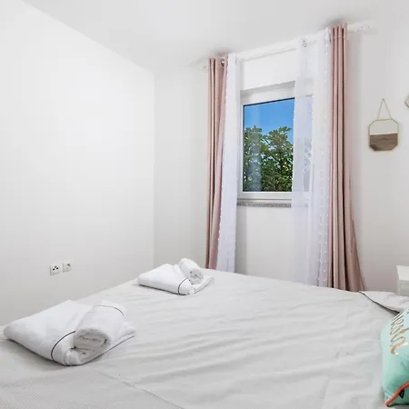 Apartman Mario By El-pi Tours *