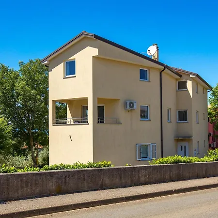 Mario By El-pi Tours Apartman *