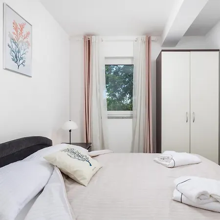 Apartament Mario By El-pi Tours *