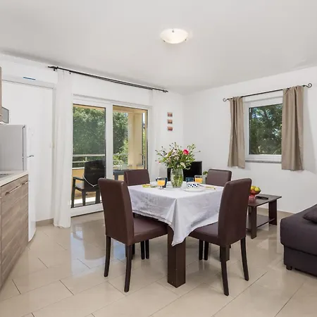 Apartament Mario By El-pi Tours Malinska