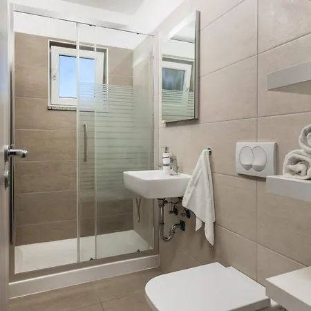Apartament Mario By El-pi Tours Malinska