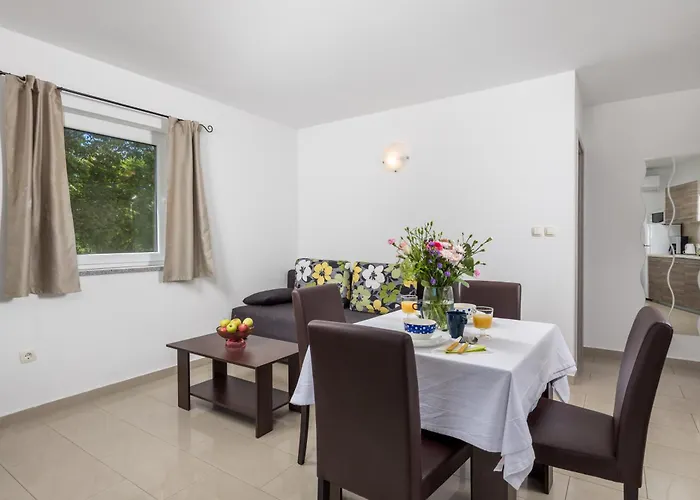 Mario By El-pi Tours * Malinska