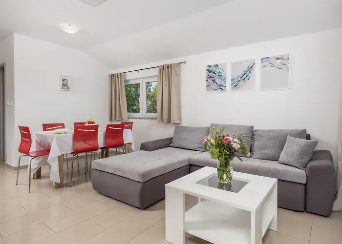 Διαμέρισμα Mario By El-pi Tours