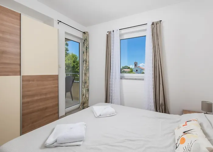 Διαμέρισμα Mario By El-pi Tours Malinska