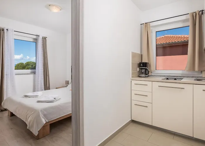 Mario By El-pi Tours *