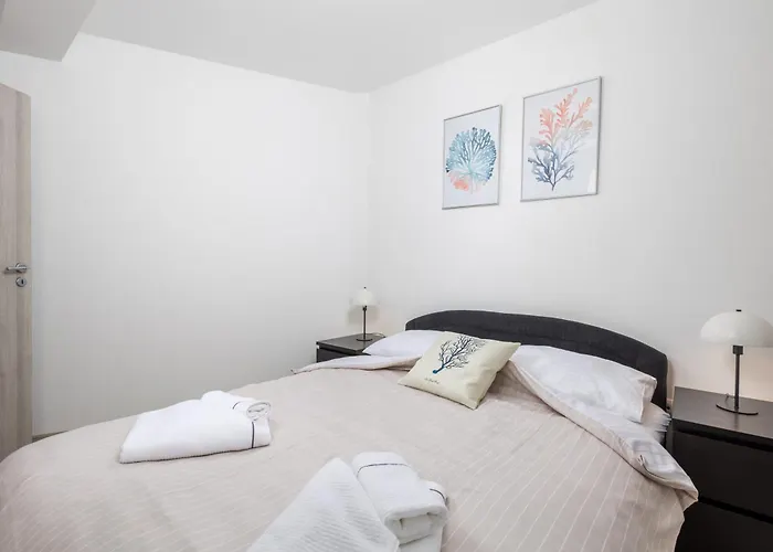 Mario By El-pi Tours Διαμέρισμα Malinska