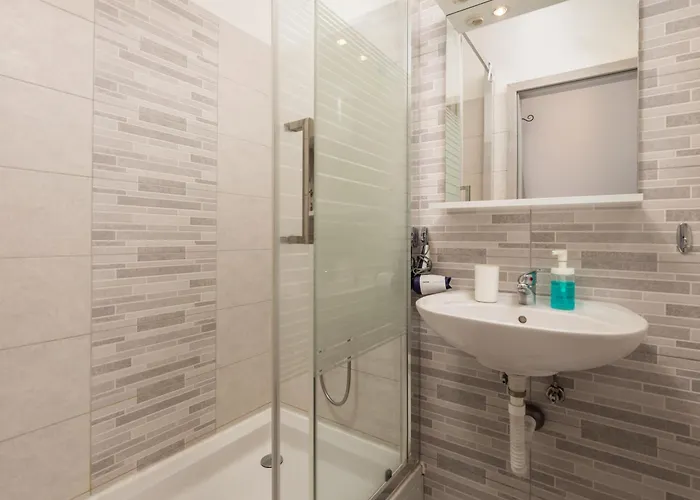 Mario By El-pi Tours Malinska