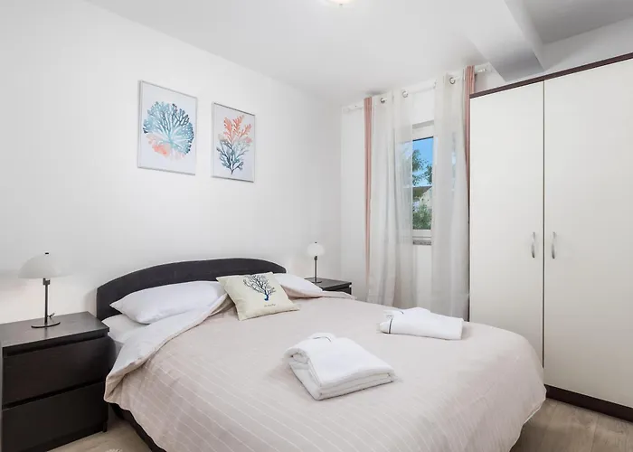 Διαμέρισμα Mario By El-pi Tours